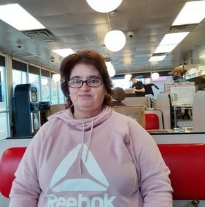 Meet your Posher, Joyce